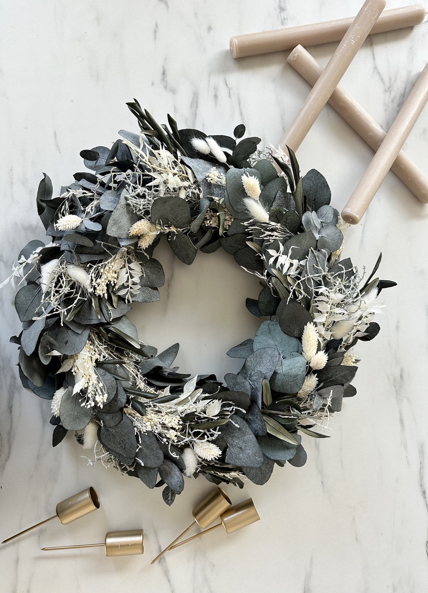 Adventskranz Greenery | Eukalyptus, Oliven und Trockenblumen