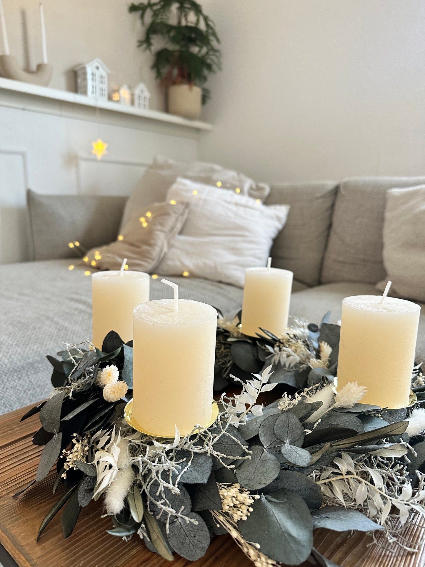 Adventskranz Greenery | Eukalyptus, Oliven und Trockenblumen